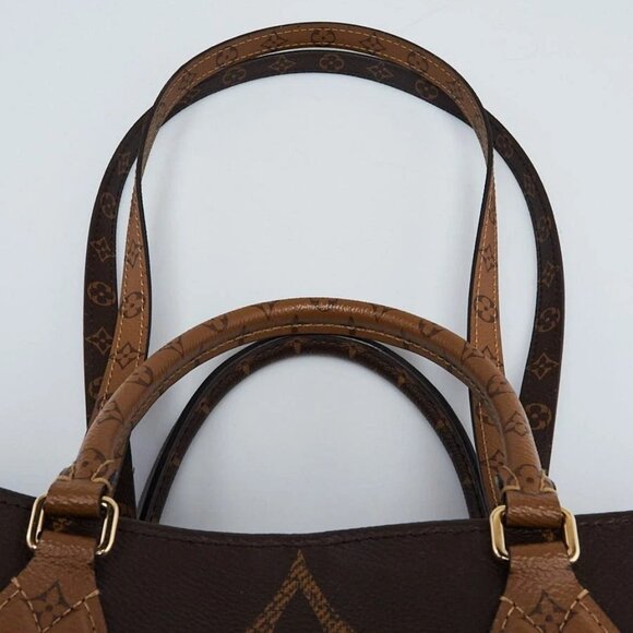Louis Vuitton Monogram Giant Reverse Canvas Onthego GM Tote Bag - Picture 5 of 9